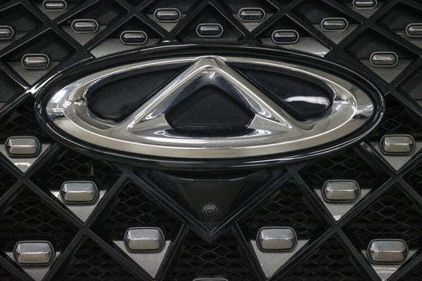 Forbes назвал топ-10 крупнейших иностранных компаний, оставшихся в России, – их выручка за год выросла на 39%