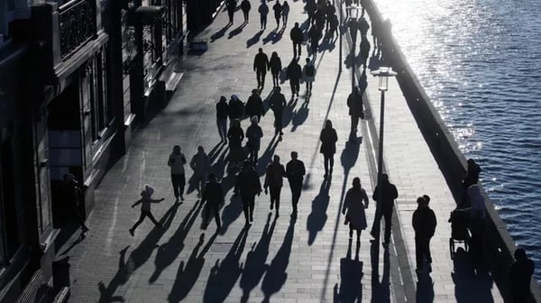 Россиянам рассказали, когда их средняя зарплата достигнет 100 тысяч рублей