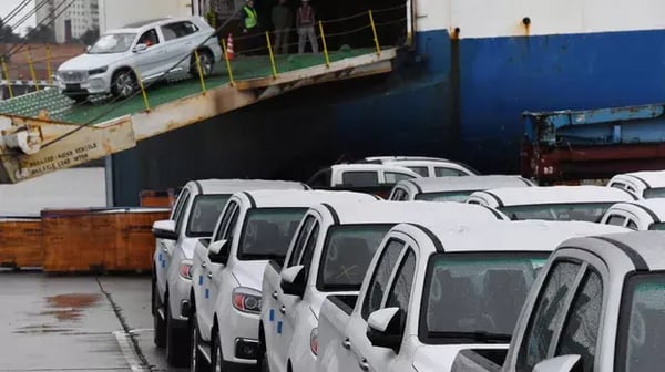 Китай продал России легковых автомобилей на рекордную с ноября сумму
