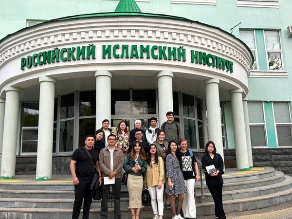 Участники международной медиа школы «Журналистика эпохи цифровизации: Осторожно, контент!» посетили кафедру журналистики РИИ