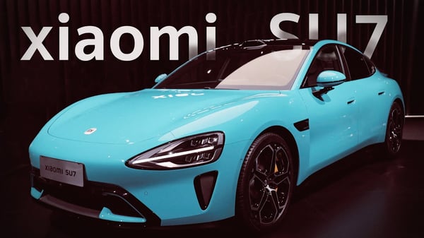 В Китае стартовали продажи первого электромобиля Xiaomi