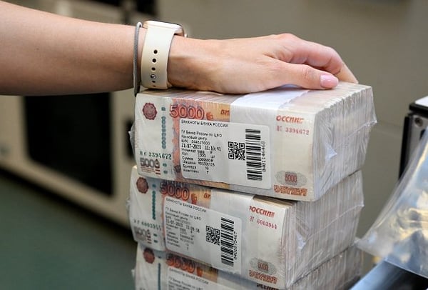 В России собираются увеличить налоги для богатых. Как будет работать новая система?