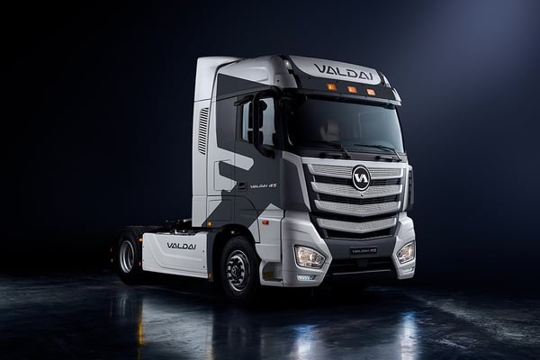 Мощный козырь. В России появилась новая марка грузовиков. Как российские тягачи изменят рынок?